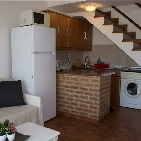 Pool Side Duplex In Secure Holiday home *
