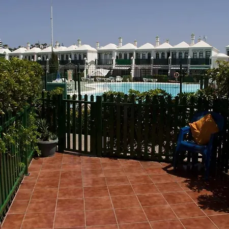Holiday home Pool Side Duplex In Secure